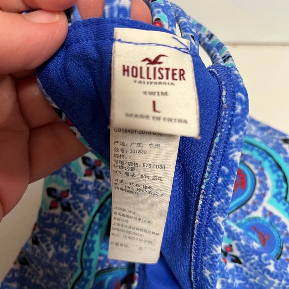 Holllister size large bikini